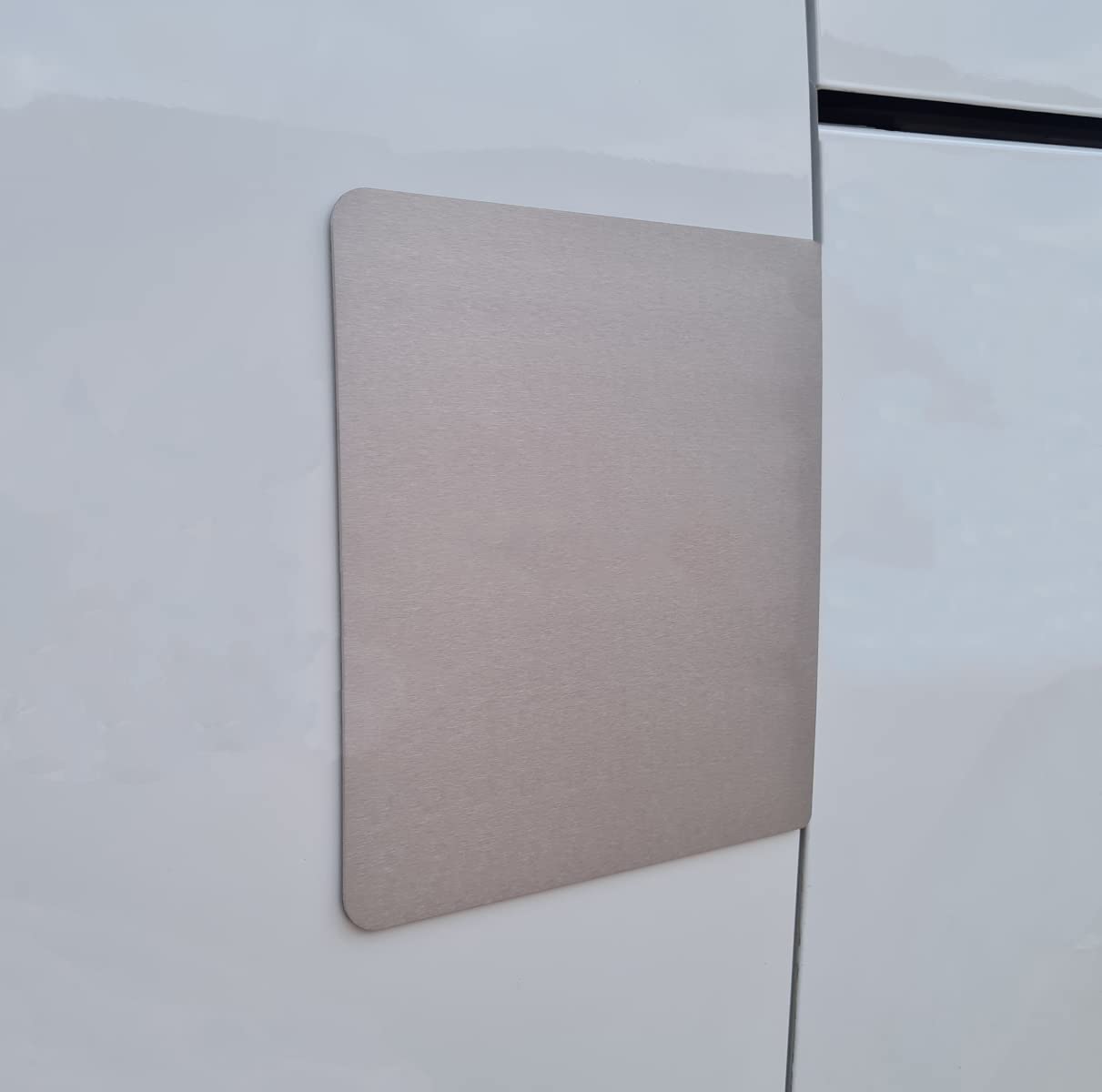 Sussex Installations VAU9-NSL/OSL-EXT-001 Repair/Security shields compatible with Vauxhall Vivaro van - side loading doors.